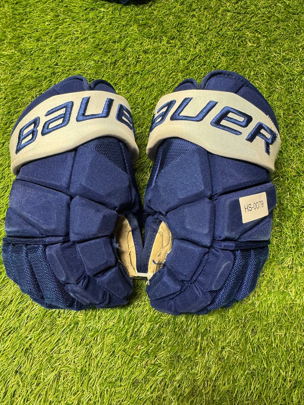 Bauer Vapor Hyperlite Gloves 15" Pro Stock (Used)-HS-0079