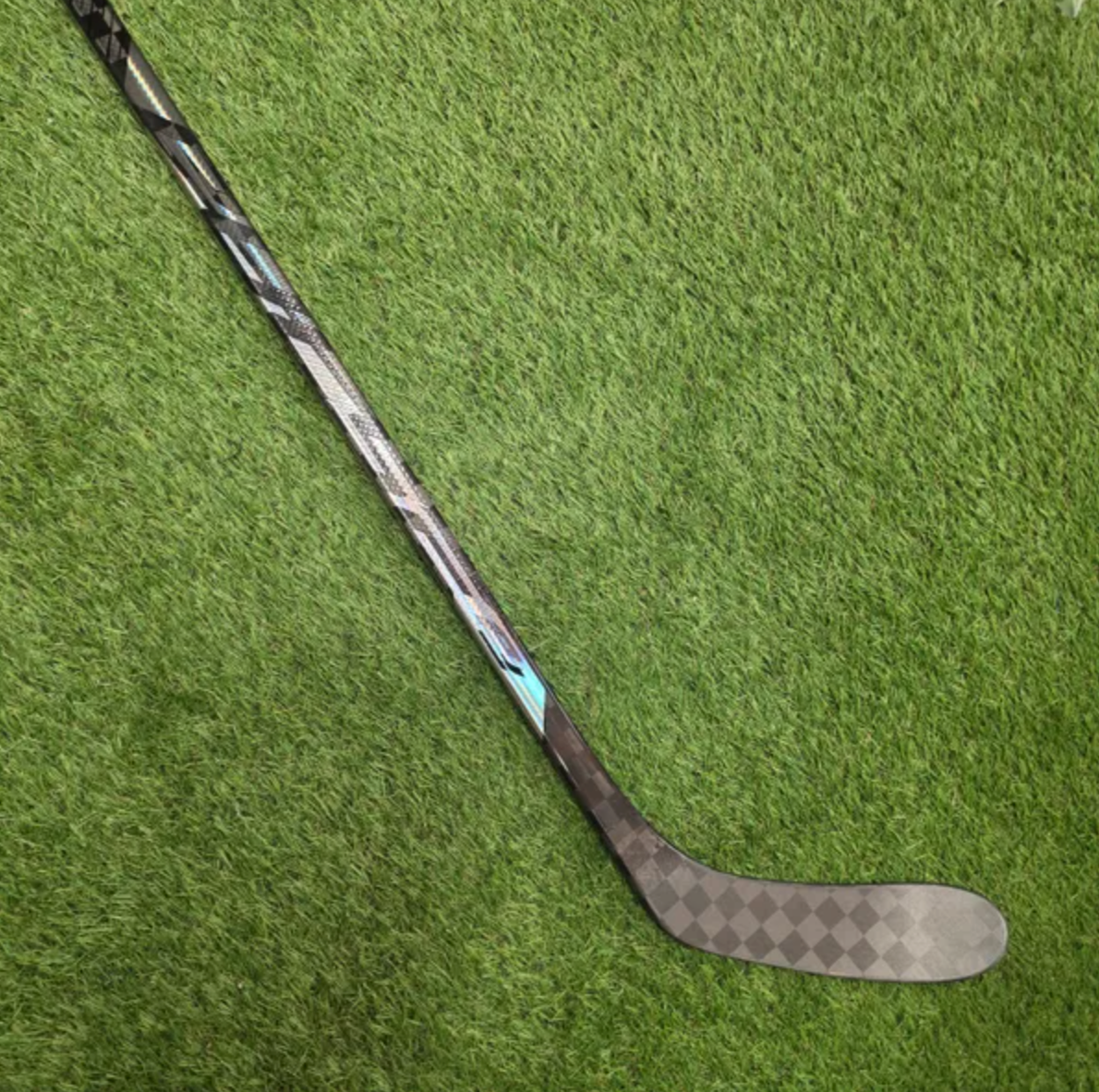Unreleased-Senior Bauer Pulse2 LH P28 77 Flex Pro StockHockey Stick (New)-260725-01