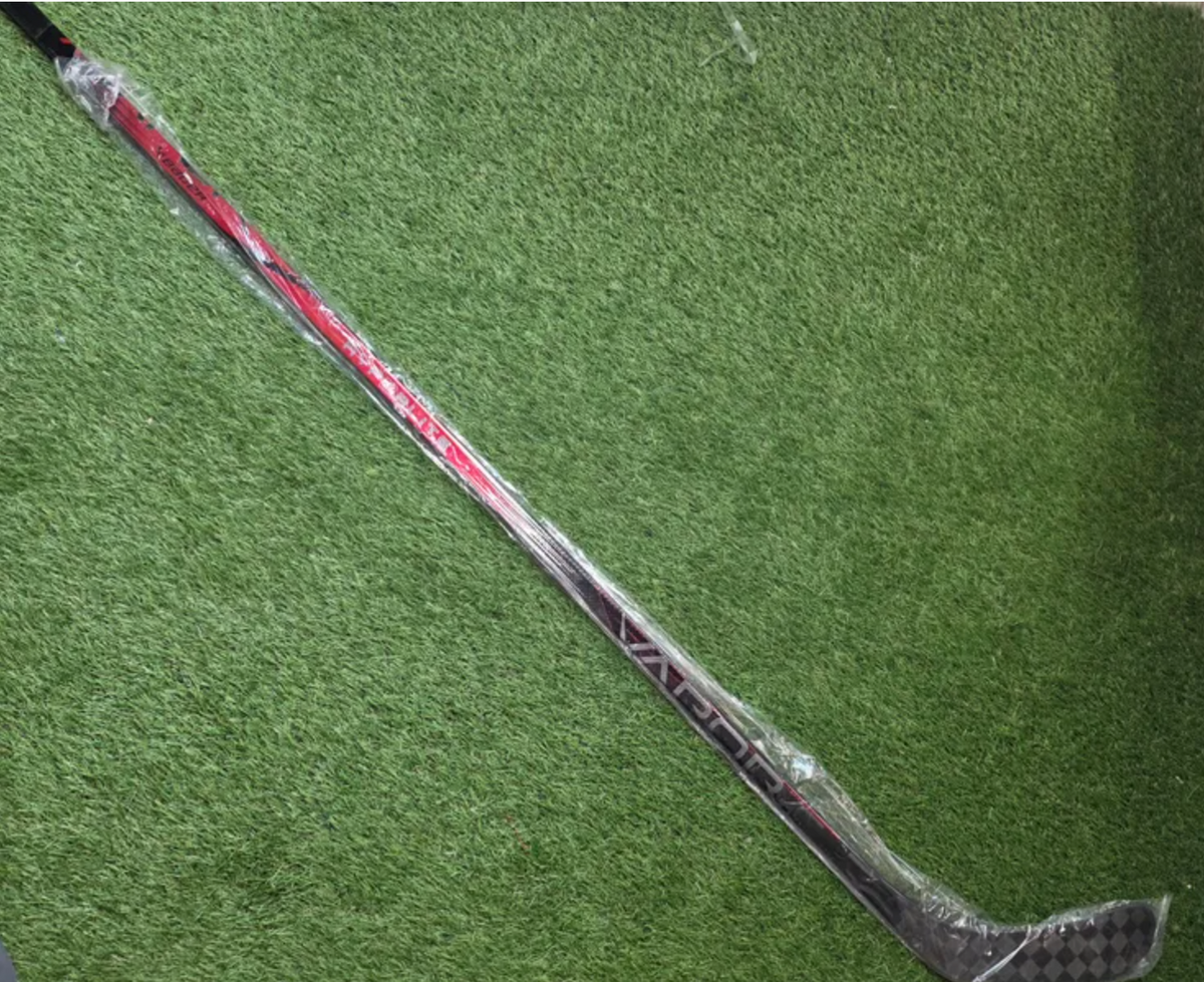 Bauer Vapor Hyperlite 2 RH P28 82 Flex Pro Stock Hockey Stick (New)