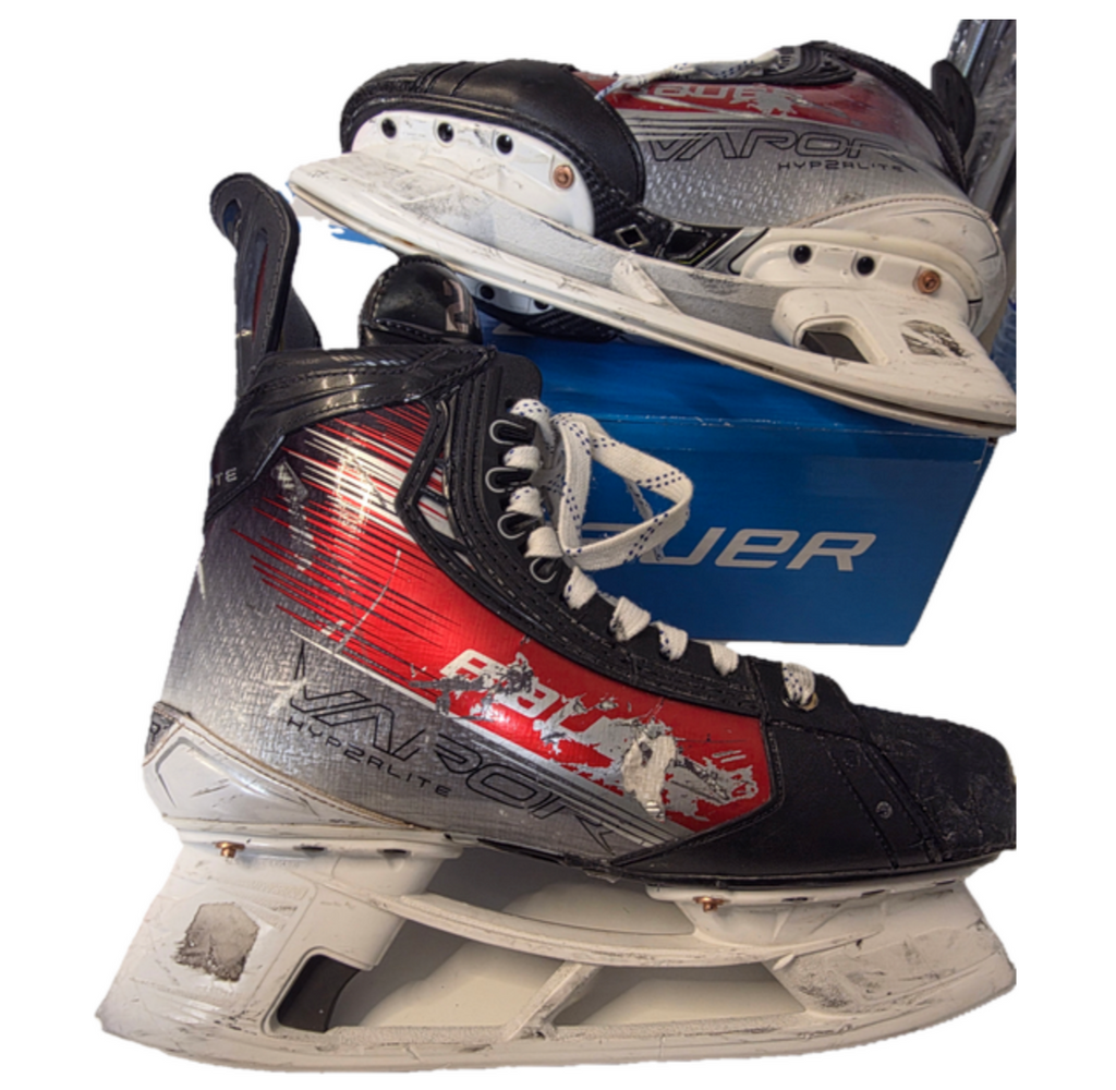 Bauer Vapor Hyperlite 2 Hockey Skates Pro Stock 8.5 (Used)