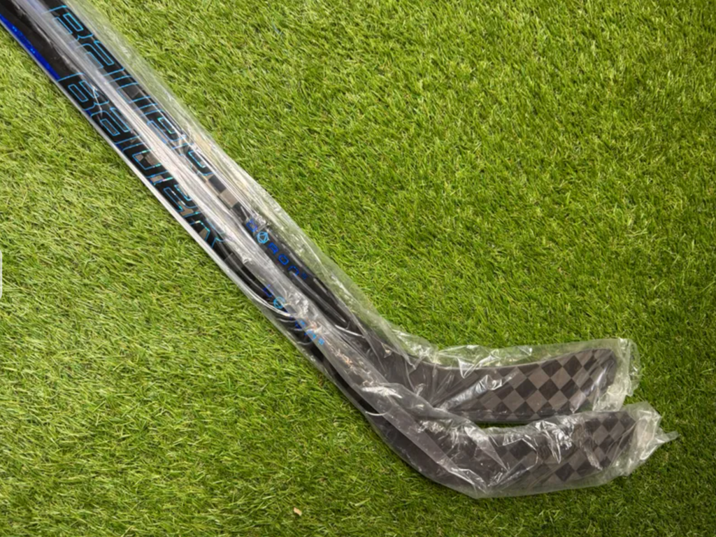 Bauer Twitch RH P28 77 Flex Pro Stock Hockey Stick(New)-HS-0010