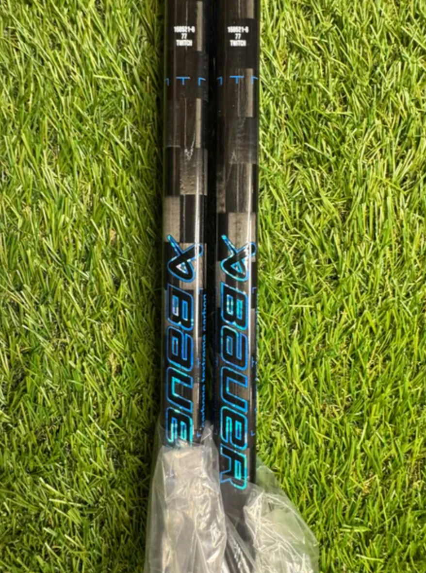 Bauer Twitch RH P28 77 Flex Pro Stock Hockey Stick(New)-HS-0010