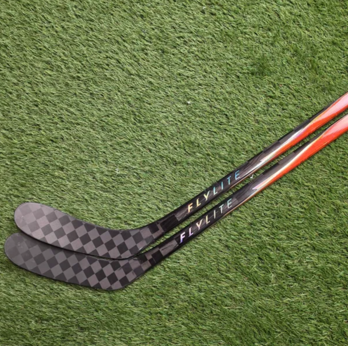 Bauer Vapor Flylite RH P28 70 Flex Pro Stock Hockey Stick(New)-2608032325-1