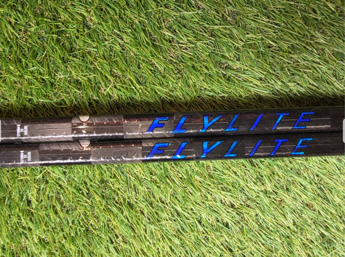 Bauer Vapor Flylite RH HOSSA Pattern 77 Flex Pro Stock Hockey Stick (New)