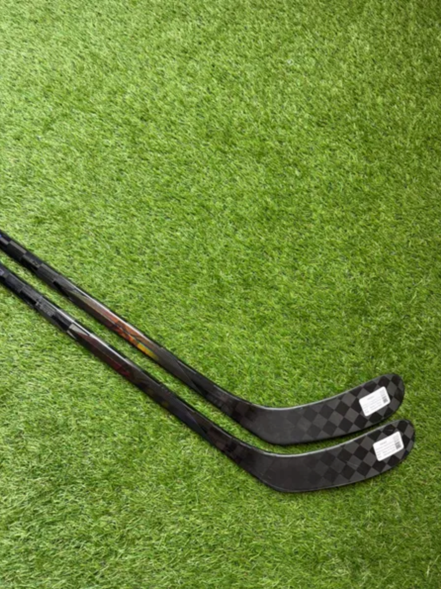 Bauer Nexus Tracer RH P28 70 Flex Pro Stock Hockey Stick (New)