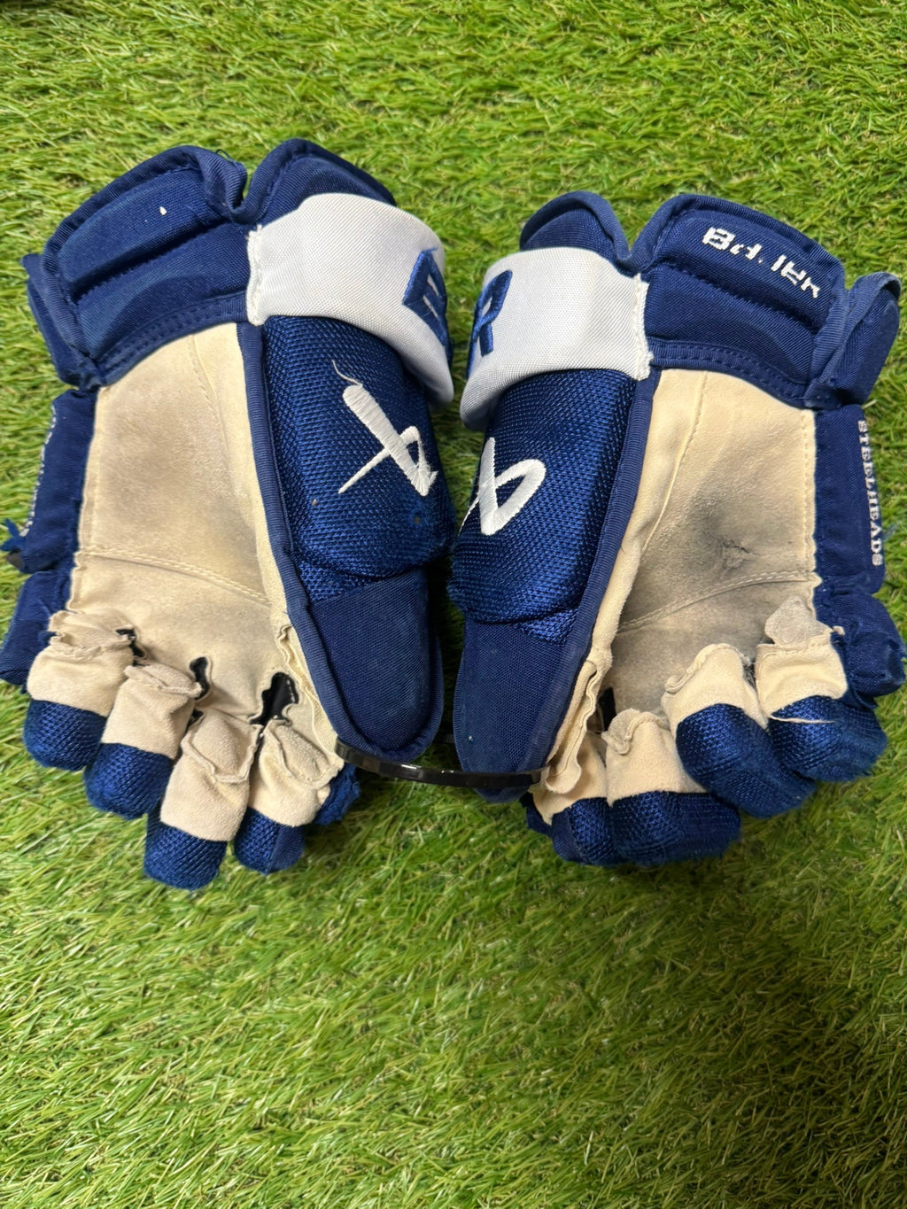 Bauer Vapor Hyperlite Gloves 14" Pro Stock (Used)-HS-0070 - photo 2