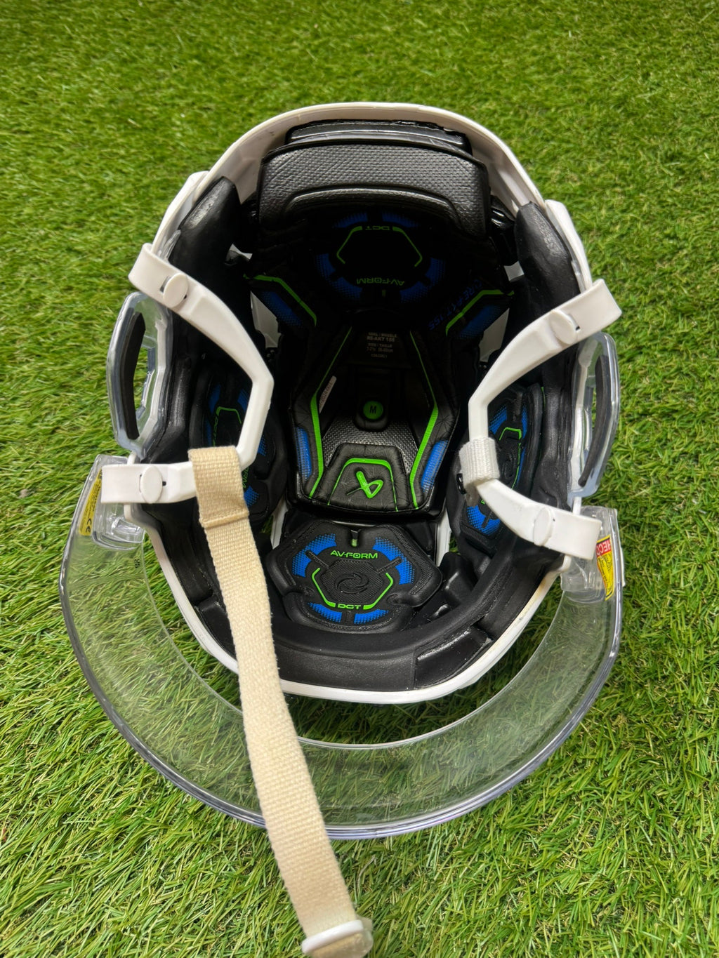 Medium Bauer Re-Akt 155 Helmet Pro Stock (Used)-HS-0050 - photo 5