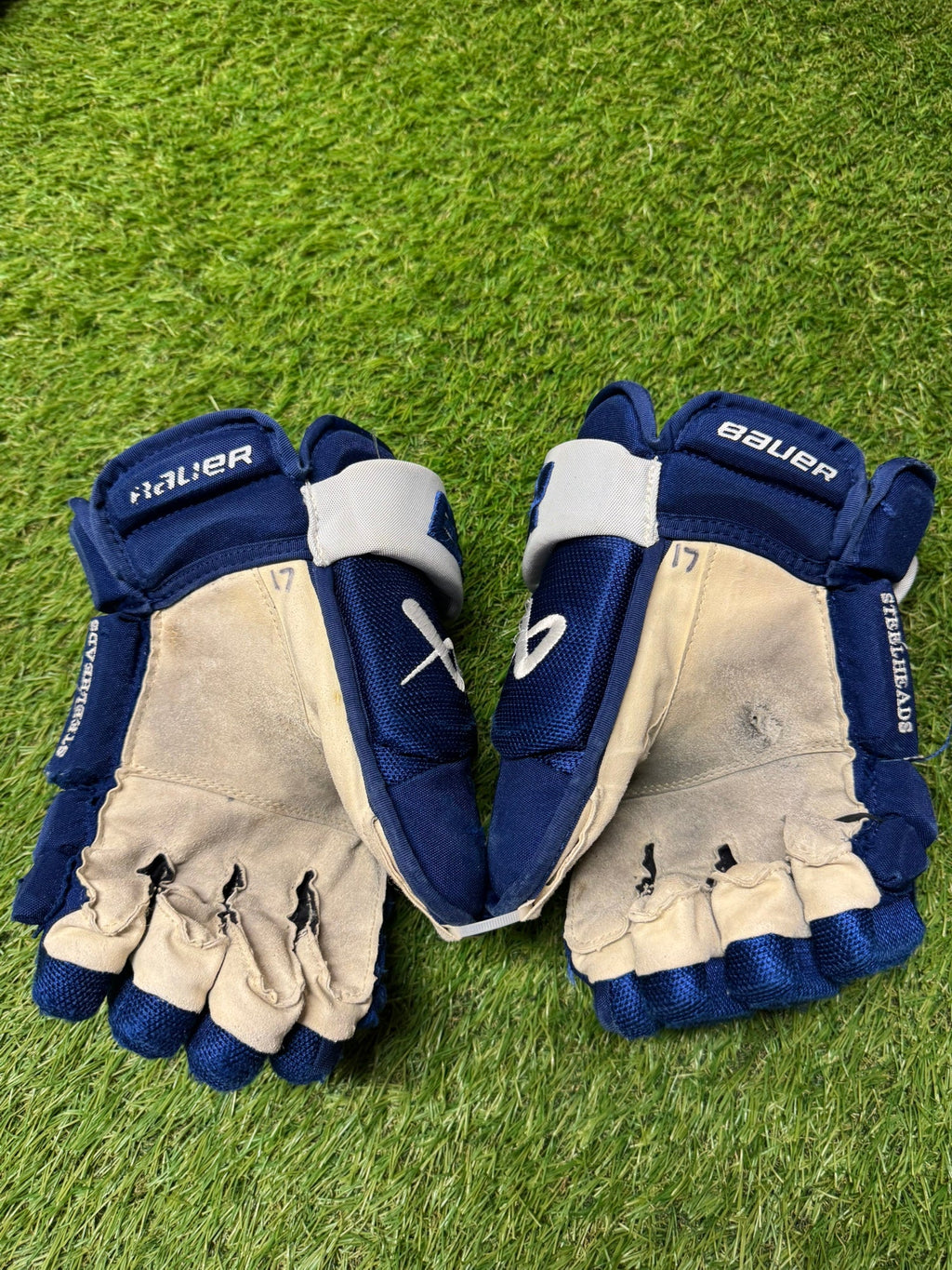 Bauer Vapor Hyperlite Gloves 14" Pro Stock (Used)-HS-0080 - photo 2